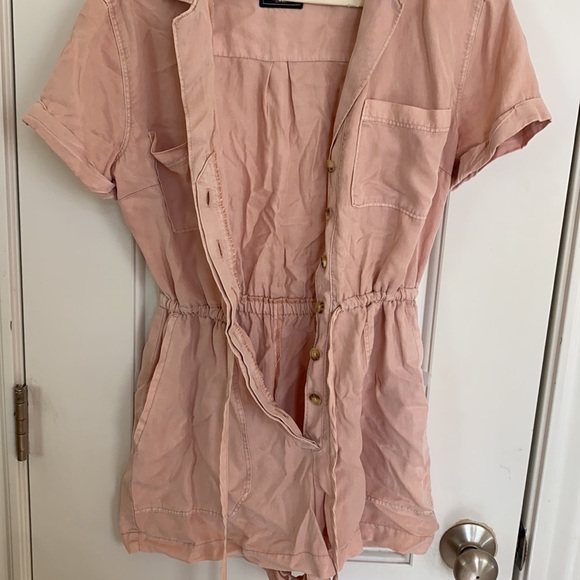 Abercrombie and Fitch light pink button up romper size xs - Picture 4 of 4
